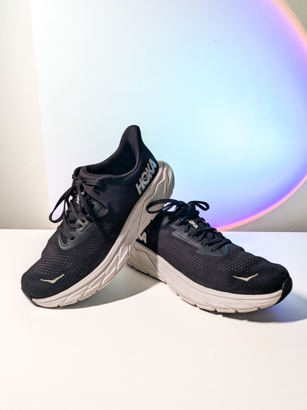 HOKA Arahi 7 Running Shoes Womens 9D Black/White Athletic Jogging Active EUC